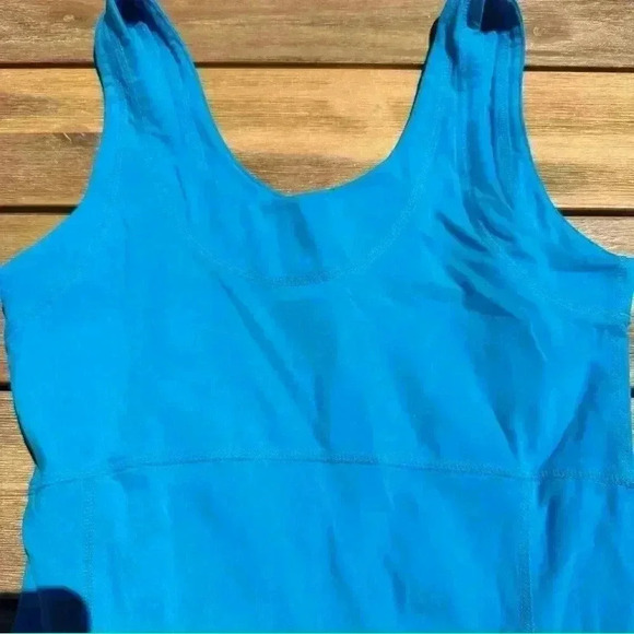 🎆 Lucy workout tank fitted blue size XS wide strap full length fitted yoga gym - Picture 4 of 10